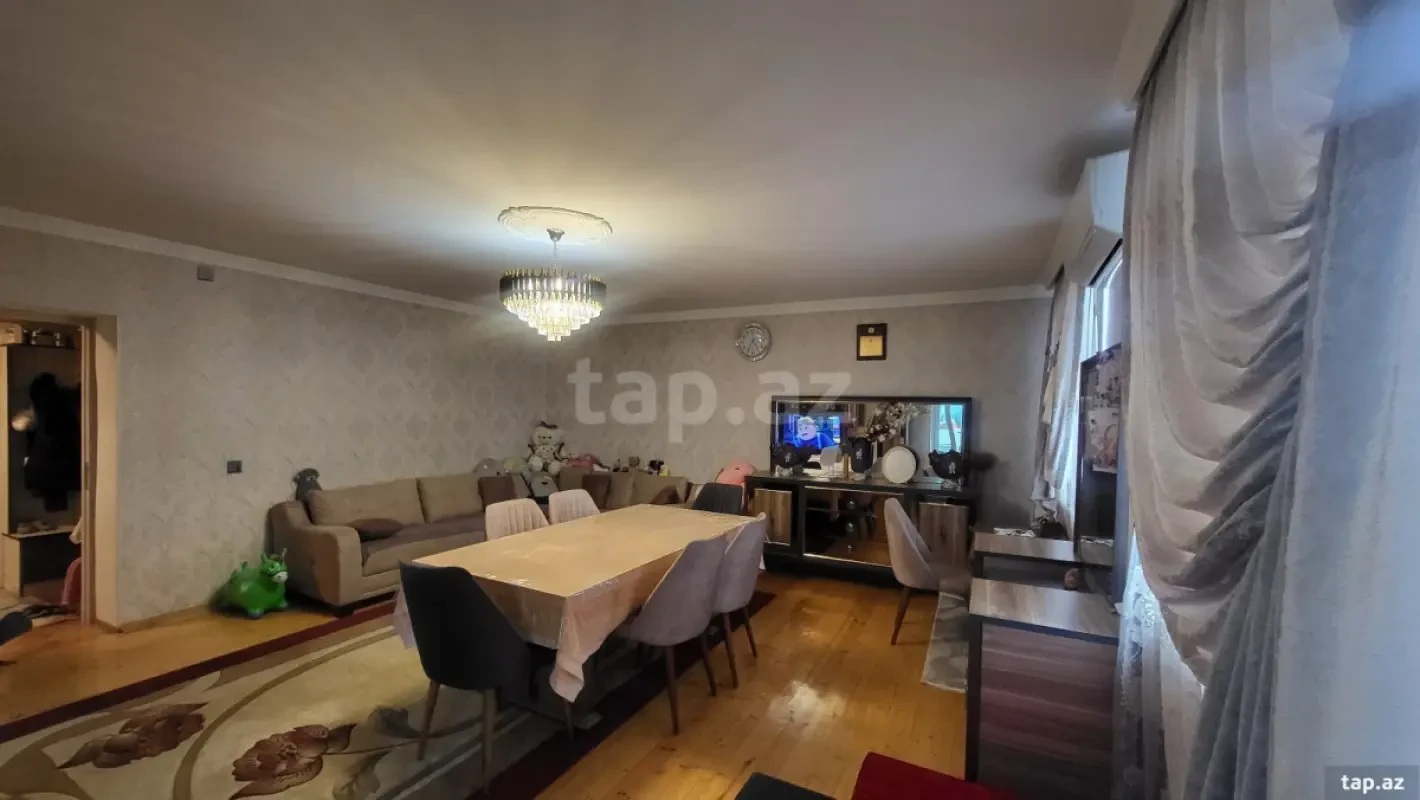 Satılır 4 otaqlı mənzil 74 m²