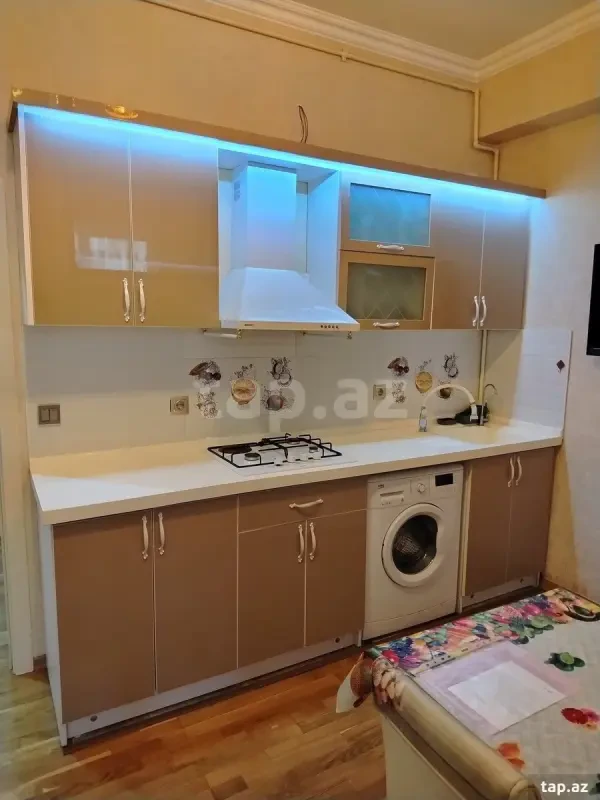 Kirayə verilir 2 otaqlı yeni tikili 42 m²