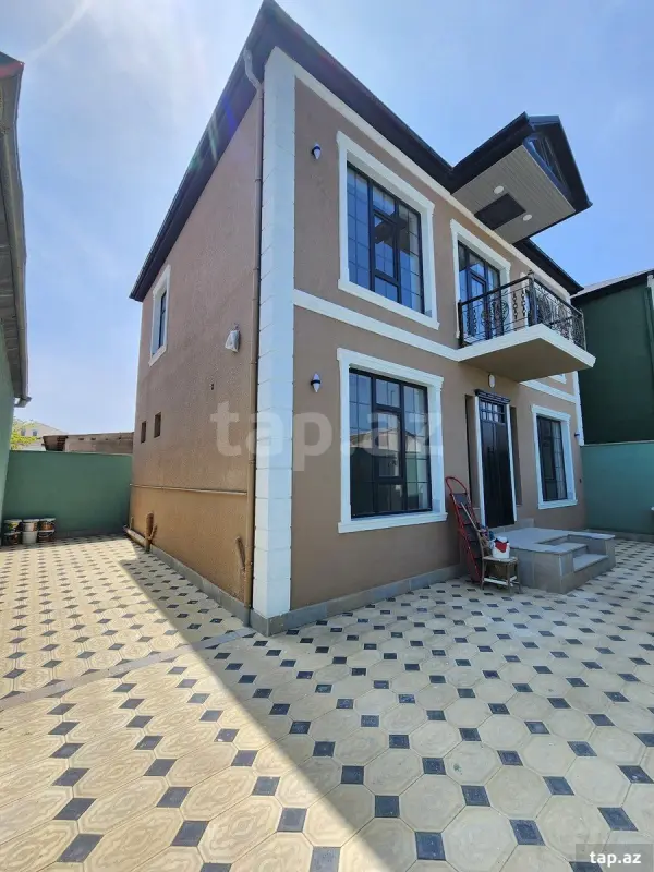 Satılır 4 otaqlı həyət evi 180 m²