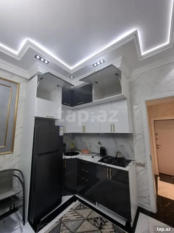 Kirayə verilir 2 otaqlı yeni tikili 51 m²