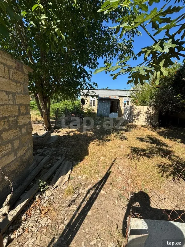 Satılır 2 otaqlı həyət evi 8 m²