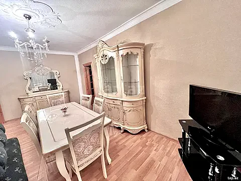 Kirayə verilir 4 otaqlı mənzil 105 m² — Gəncə 4 otaq 105.00 m²