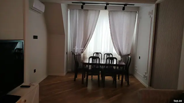 Kirayə verilir 3 otaqlı yeni tikili 117 m² — Bakı 3 otaq 117.00 m²
