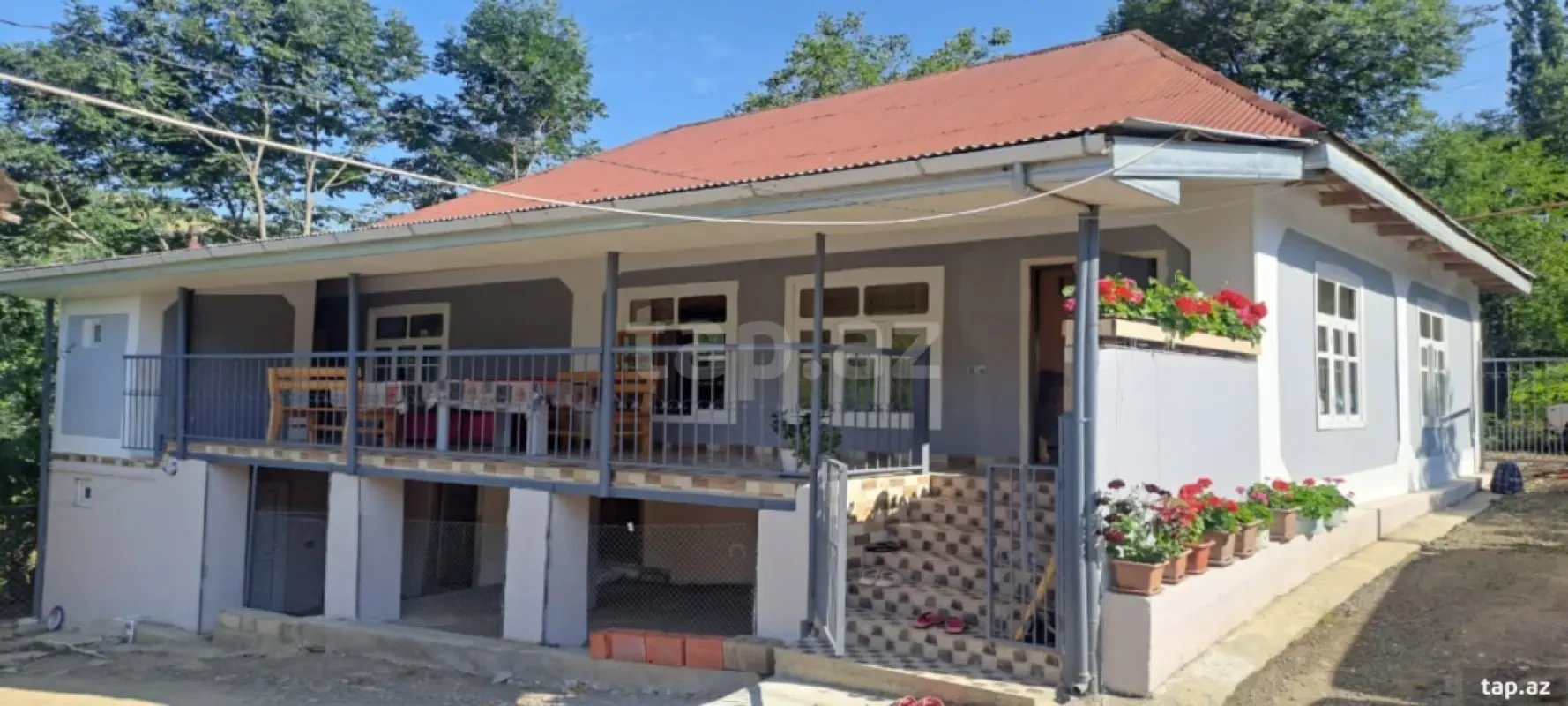Kirayə verilir 2 otaqlı həyət evi 100 m²