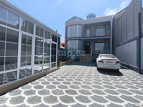 Satılır 7 otaqlı həyət evi 240 m² — Bakı 7 otaq 240.00 m²