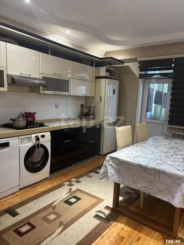 Satılır 2 otaqlı yeni tikili 82 m²