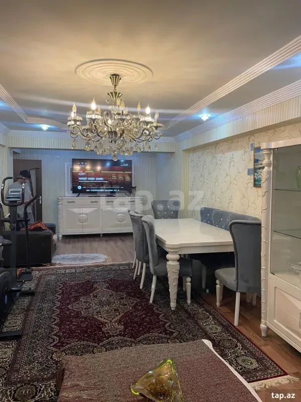Satılır 3 otaqlı yeni tikili 115 m²