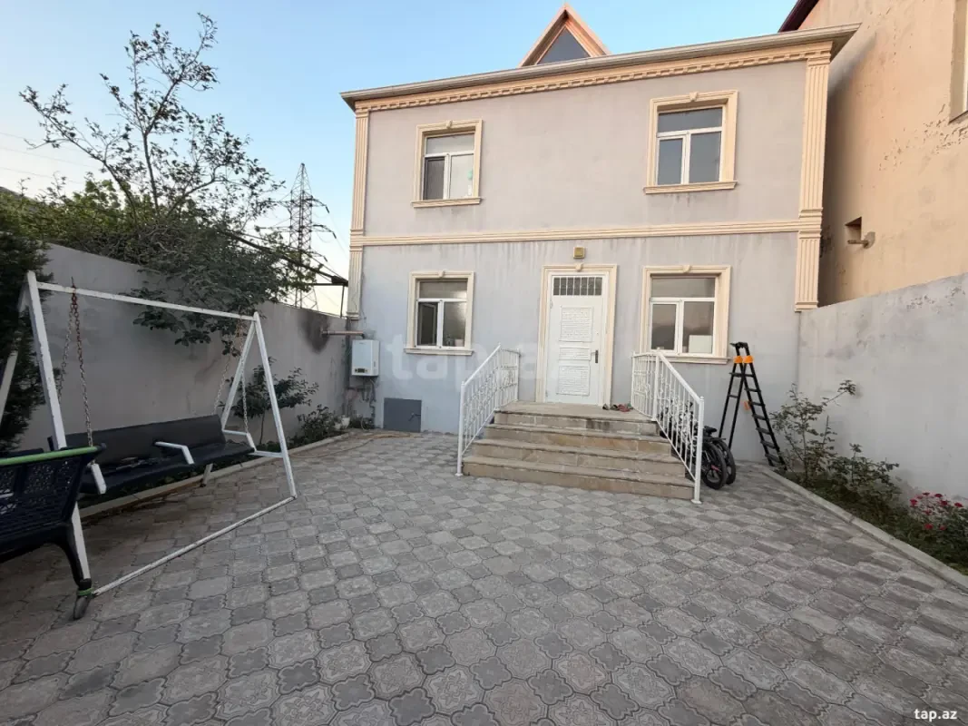 Satılır 4 otaqlı həyət evi 170 m²