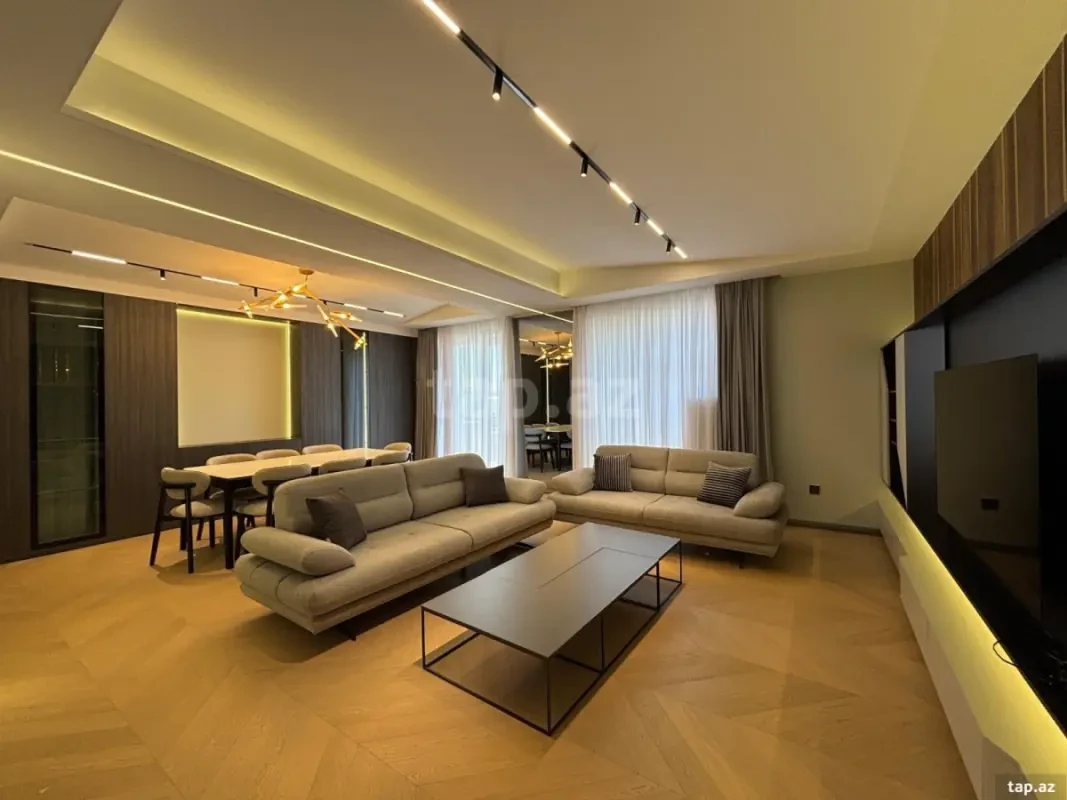 Kirayə verilir 3 otaqlı yeni tikili 160 m²