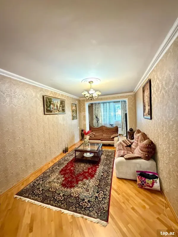 Kirayə verilir 2 otaqlı mənzil 70 m²