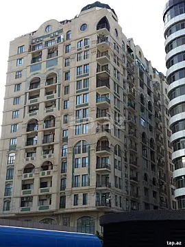 Satılır 3 otaqlı yeni tikili 137 m² — Bakı 3 otaq 137.00 m²
