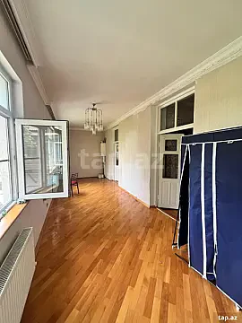 Kirayə verilir 4 otaqlı mənzil 100 m² — Bakı 4 otaq 100.00 m²