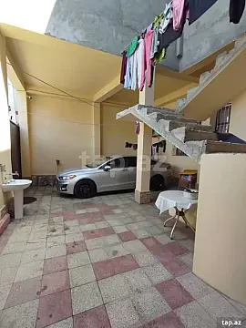 Satılır 8 otaqlı həyət evi 220 m² — Bakı 8 otaq 220.00 m²