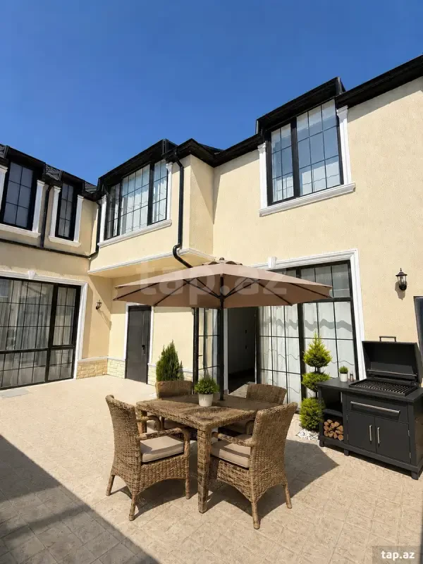 Satılır 5 otaqlı həyət evi 220 m²