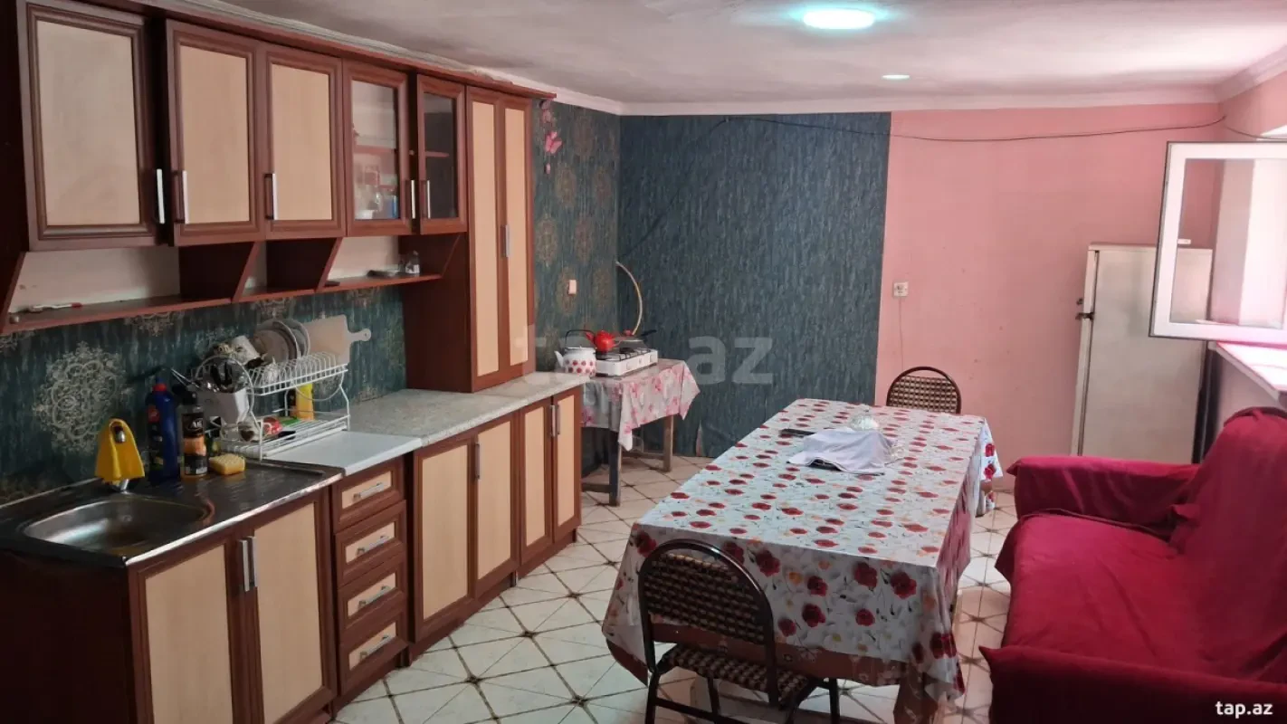 Kirayə verilir 2 otaqlı həyət evi 55 m²