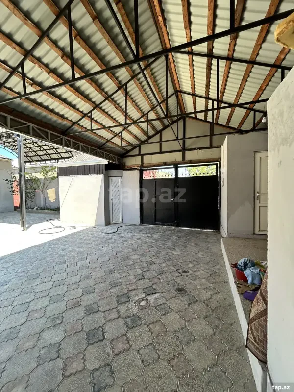 Satılır 3 otaqlı həyət evi 100 m²