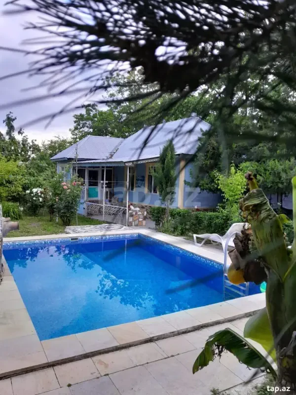 Kirayə verilir 2 otaqlı həyət evi 100 m²