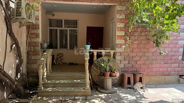 Satılır 3 otaqlı həyət evi 70 m² — Bakı 3 otaq 70.00 m²