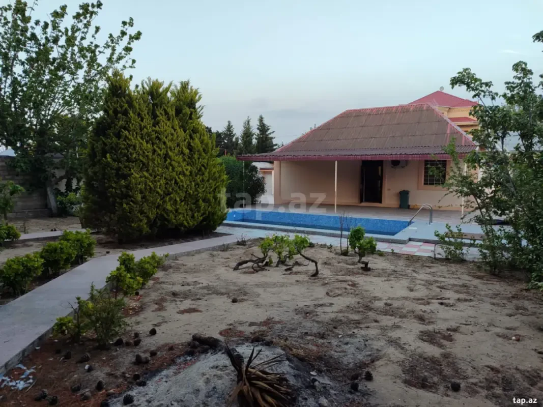 Satılır 3 otaqlı həyət evi 100 m²