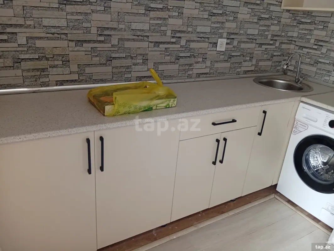 Kirayə verilir 2 otaqlı yeni tikili 45 m²