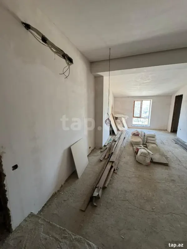 Satılır 2 otaqlı yeni tikili 85 m²