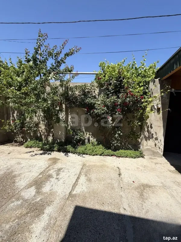 Satılır 4 otaqlı həyət evi 110 m²
