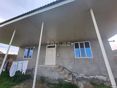 Satılır 4 otaqlı həyət evi 120 m² — Şəki 4 otaq 120.00 m²