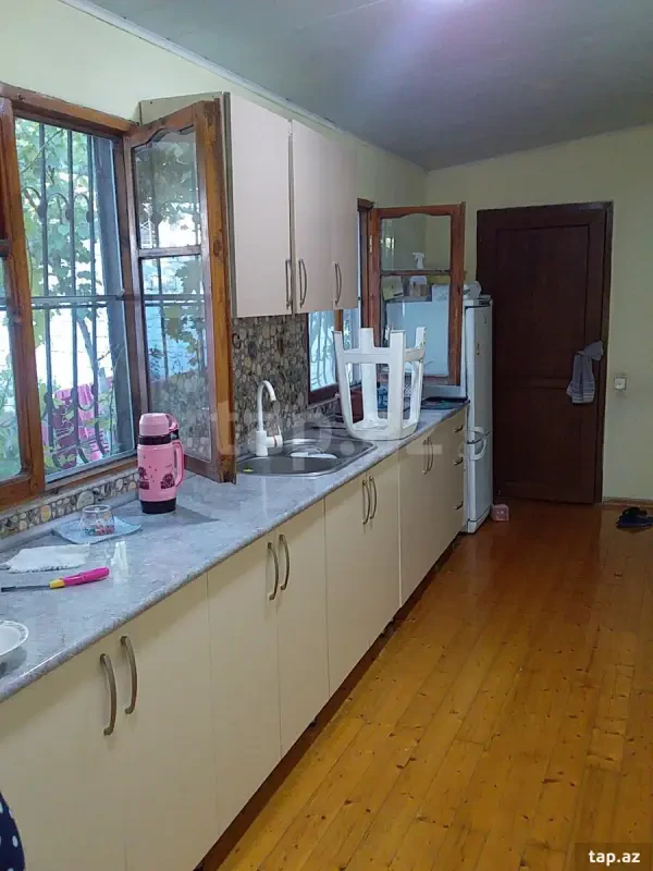 Kirayə verilir 2 otaqlı həyət evi 100 m²
