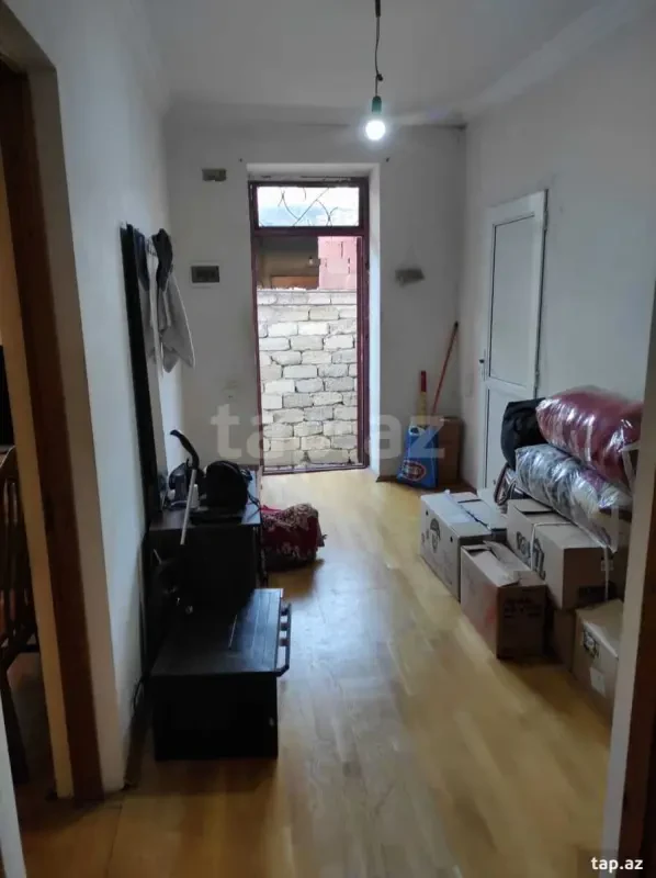 Kirayə verilir 3 otaqlı yeni tikili 100 m²