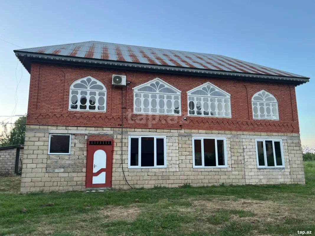 Kirayə verilir 3 otaqlı həyət evi 100 m²