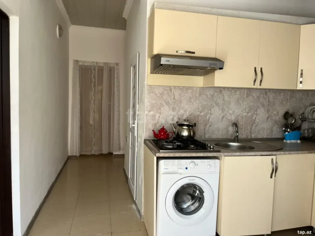 Kirayə verilir 2 otaqlı həyət evi 130 m²