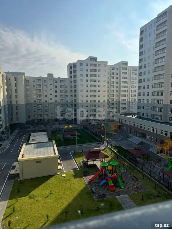 Kirayə verilir 3 otaqlı yeni tikili 80 m²