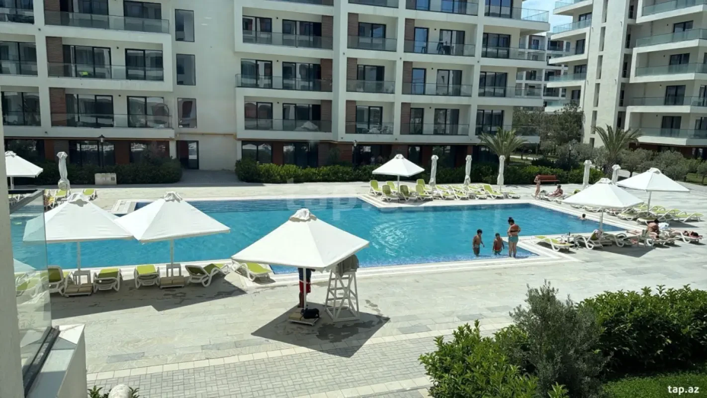 Kirayə verilir 3 otaqlı yeni tikili 340 m²