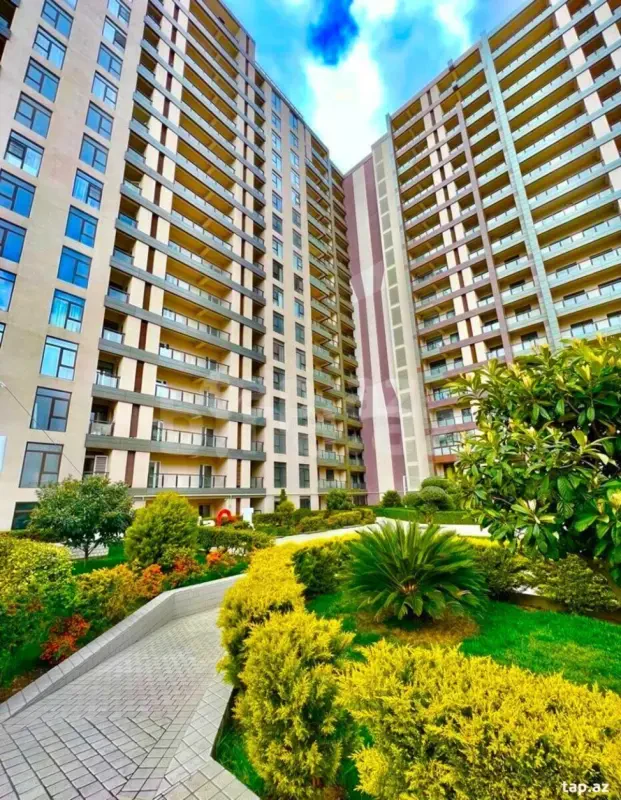 Satılır 3 otaqlı yeni tikili 185 m²