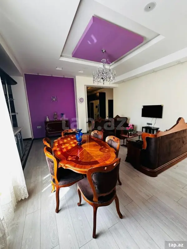 Satılır 3 otaqlı yeni tikili 136 m²