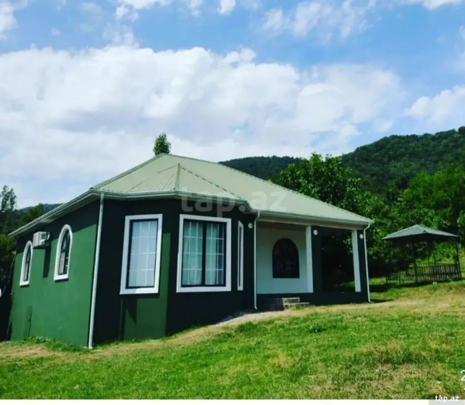 Kirayə verilir 2 otaqlı həyət evi 90 m²