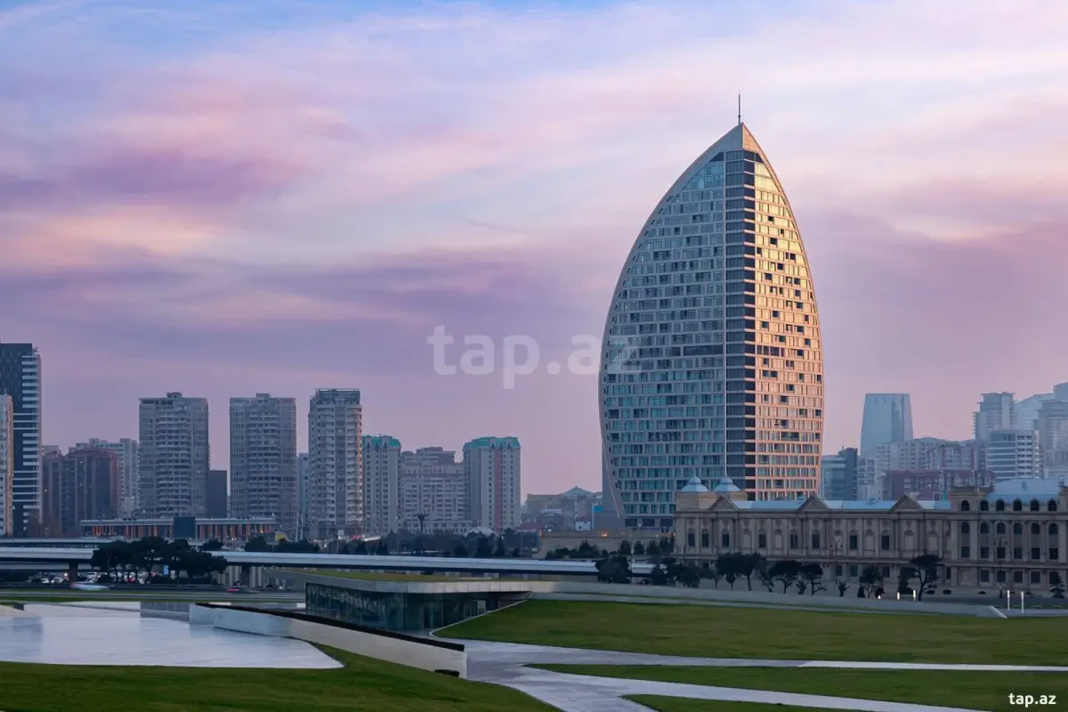 Kirayə verilir 2 otaqlı yeni tikili 93 m²