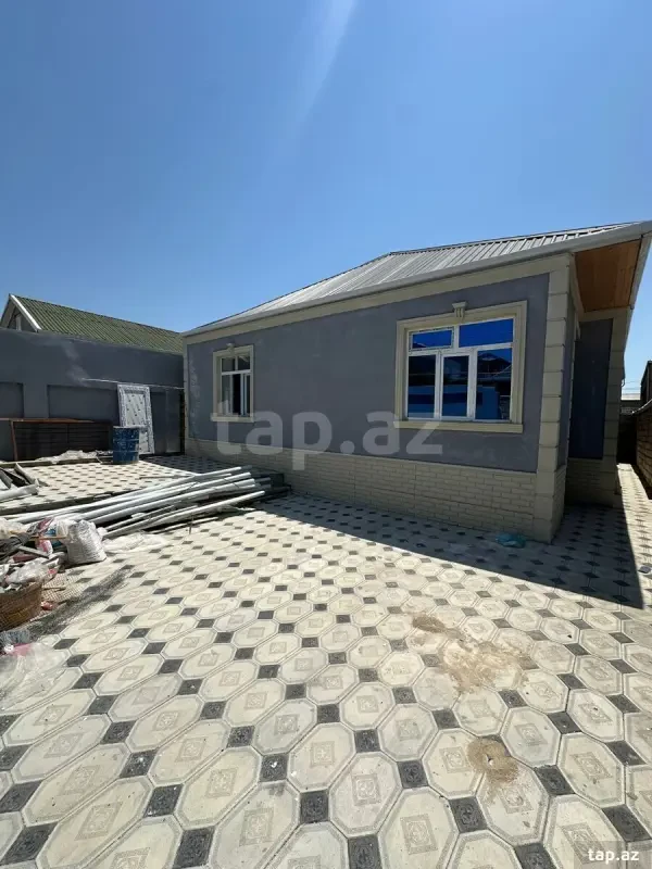 Satılır 3 otaqlı həyət evi 100 m²