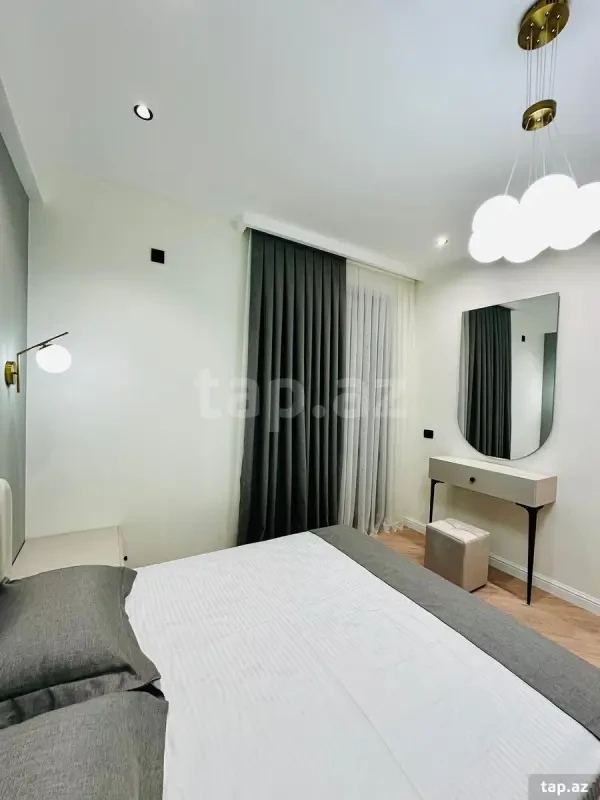 Satılır 2 otaqlı mənzil 70 m²