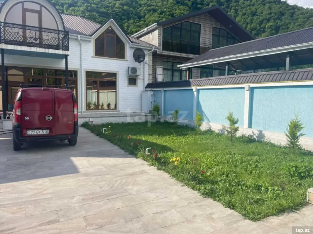 Kirayə verilir 5 otaqlı həyət evi 200 m²