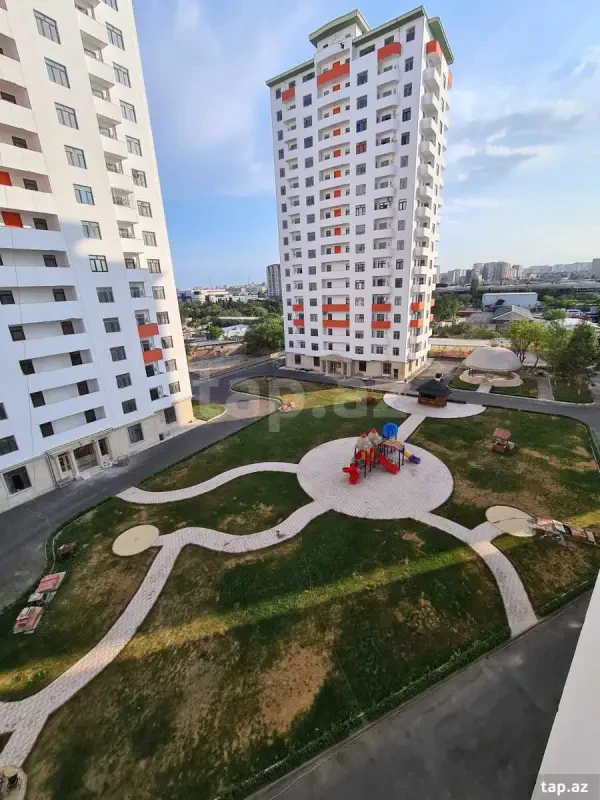 Kirayə verilir 2 otaqlı yeni tikili 110 m²