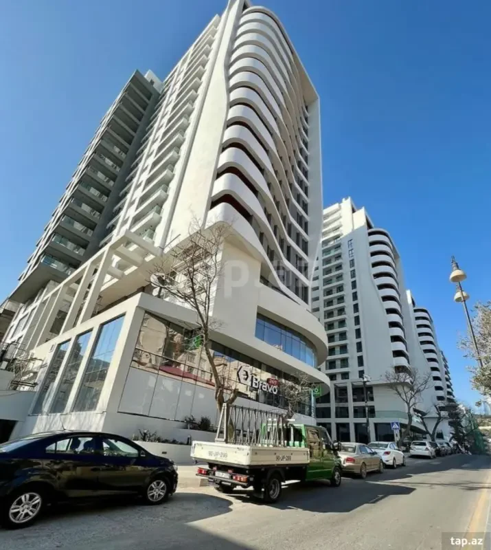 Satılır 5 otaqlı yeni tikili 395 m²