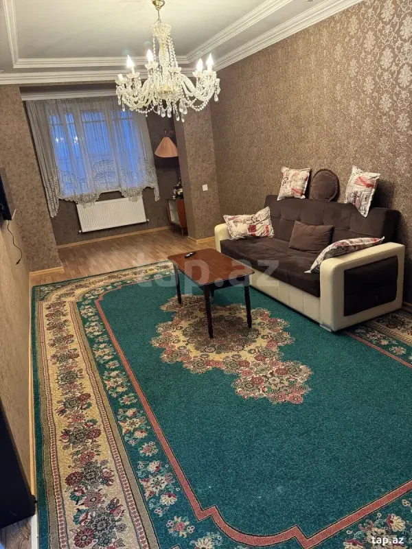 Kirayə verilir 2 otaqlı mənzil 60 m²
