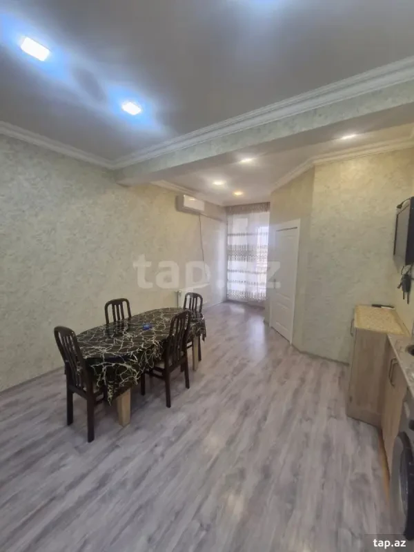 Kirayə verilir 2 otaqlı yeni tikili 70 m²