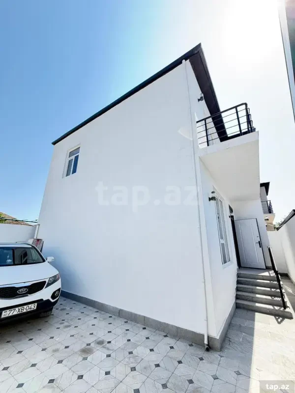 Satılır 4 otaqlı həyət evi 135 m²