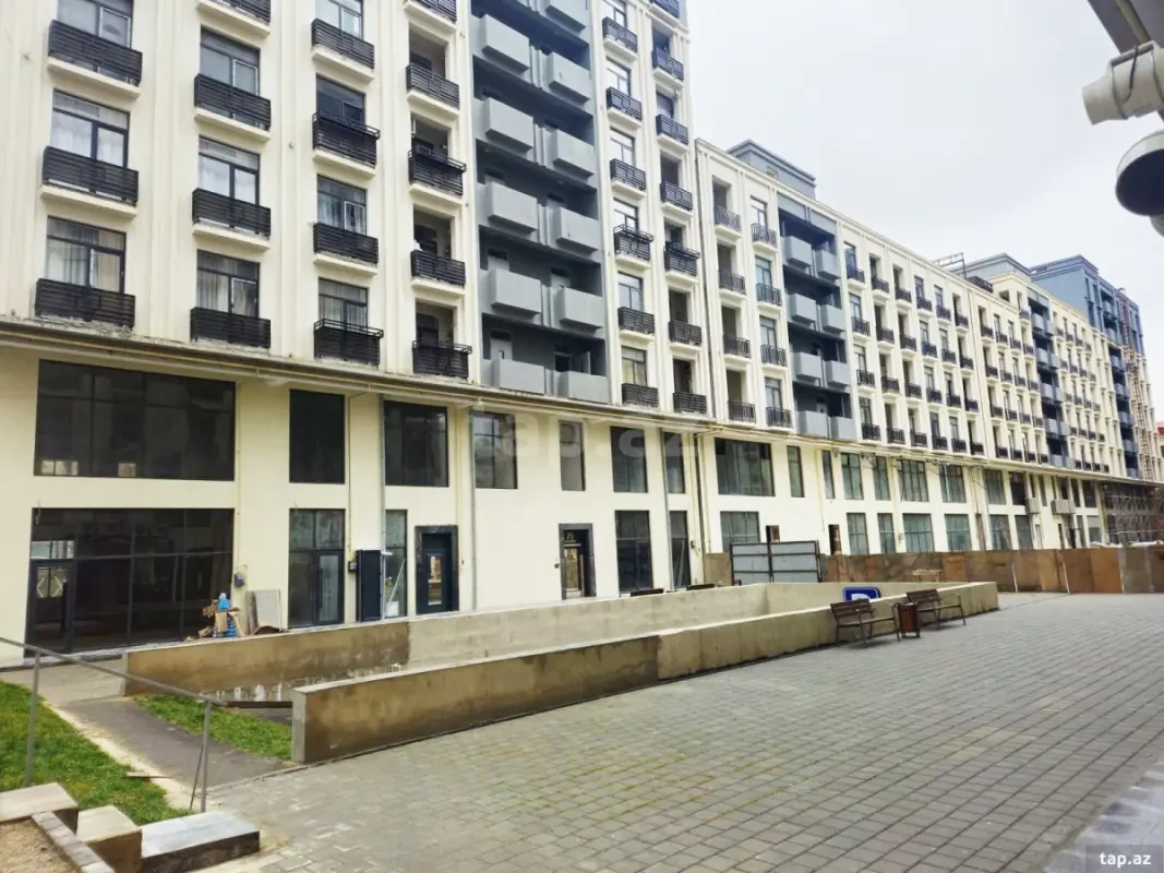 Satılır 4 otaqlı yeni tikili 231 m²