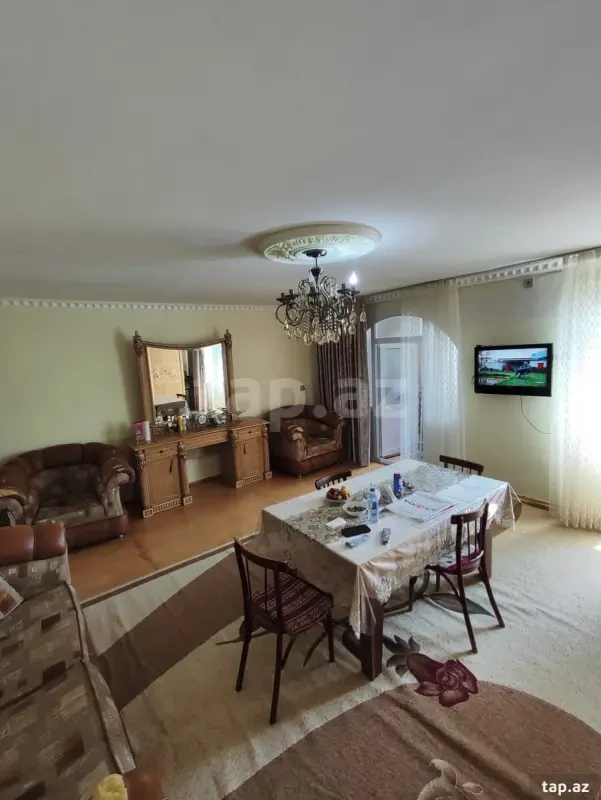 Satılır 4 otaqlı mənzil 73 m²