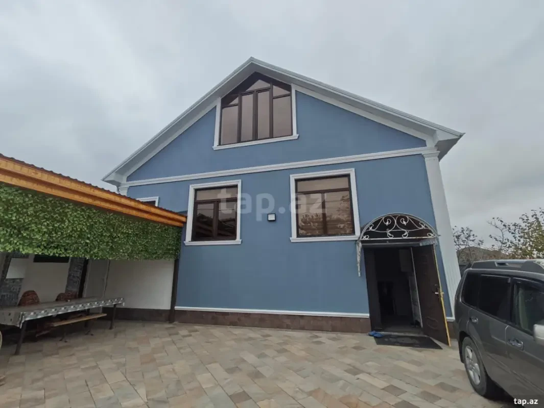 Kirayə verilir 6 otaqlı həyət evi 200 m²