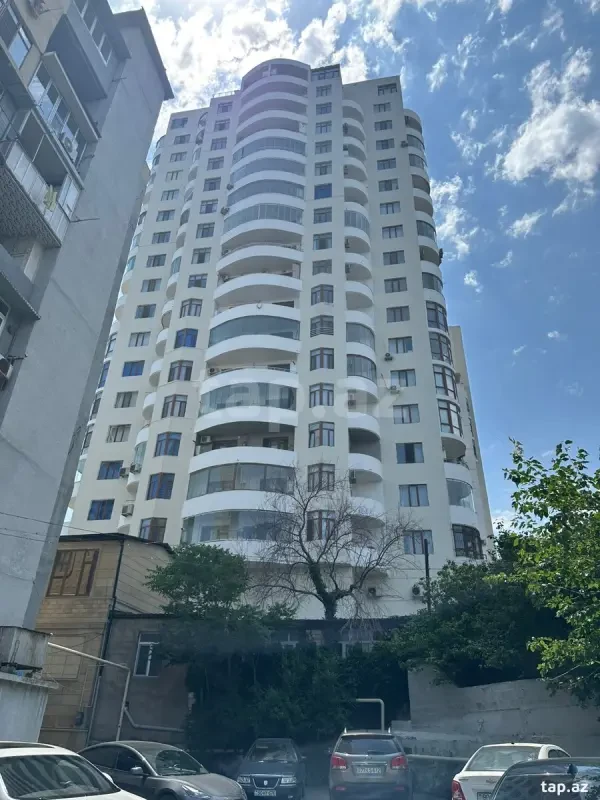 Kirayə verilir 3 otaqlı yeni tikili 100 m²