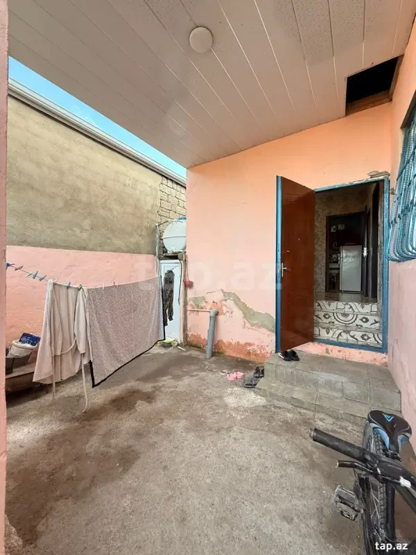 Satılır 2 otaqlı həyət evi 75 m²
